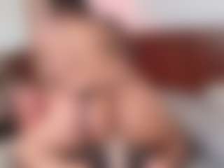 Luna-Rousse's Live Sex Cam Show