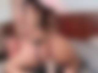 Luna-Rousse's Live Sex Cam Show