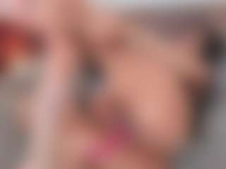 Luna-Rousse's Live Sex Cam Show