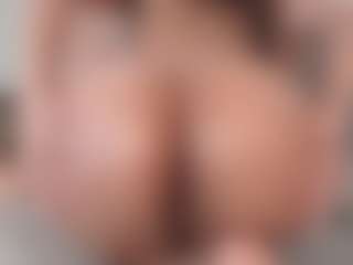Luna-Rousse's Live Sex Cam Show