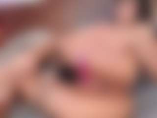 Luna-Rousse's Live Sex Cam Show