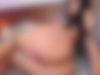 Luna-Rousse's Live Sex Cam Show
