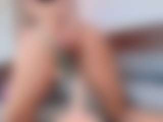 Luna-Rousse's Live Sex Cam Show