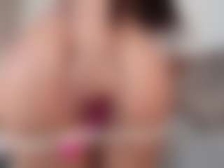 Luna-Rousse's Live Sex Cam Show