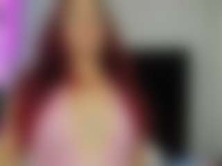 Live cam show with PaulinnaCurvy - Double Penetration on livesuperchat.net