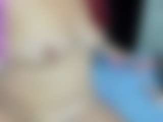 Live cam show with PaulinnaCurvy - Ass To Mouth on camtv