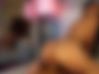 Live cam show with ThinPrincesss - College Mature on xplaylive.com