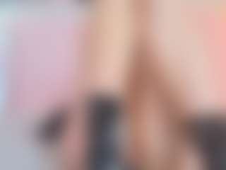Live cam show with Abigail-lady - Full Nudity on StripNow