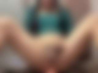 Trishia's Live Sex Cam Show