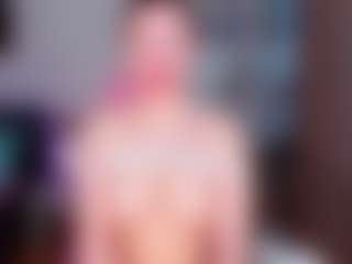 Live cam show with Eva Bates - Hazel Eyes on hrnylive.com