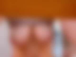 Eva Bates's Live Sex Cam Show