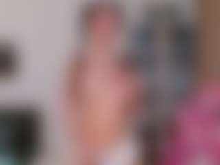 Eva Bates's Live Sex Cam Show