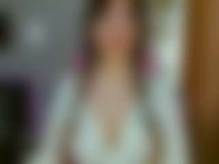 Live cam show with Eva Bates - Drinking on dropp.cam