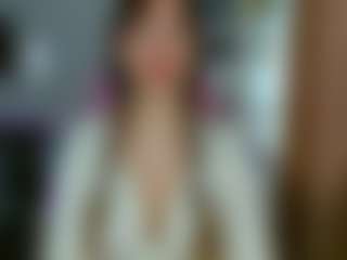 Live cam show with Eva Bates - BBW Amateur on dropp.cam