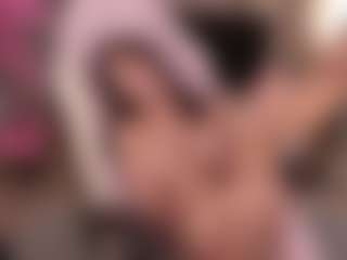 Live cam show with Playful_Lia - Anal Teen (18+) on CamClone