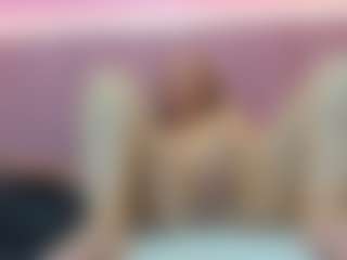 Queen's Live Sex Cam Show