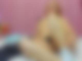 Live cam show with Queen - Blonde Hair on Strip Flash - Live Sex Shows