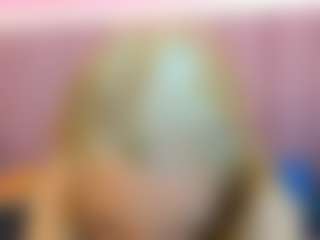 Live cam show with Queen - Spank on Camsoda