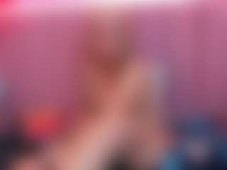 Live cam show with Queen - Big Tits on Camsoda