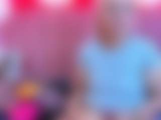 Live cam show with Queen - White on Camsoda | colombia