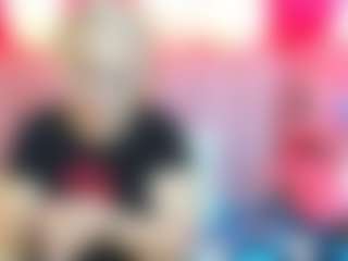 Queen's Live Sex Cam Show