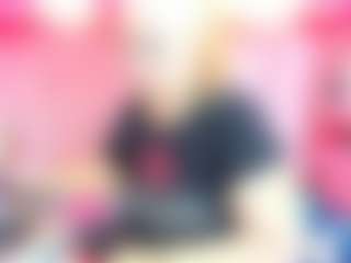 Live cam show with Queen - Small Tits on Camsoda