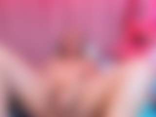 Live cam show with Queen - Big Tits on Camsoda