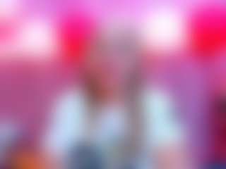 Live cam show with Queen - Blonde Hair on Camsoda