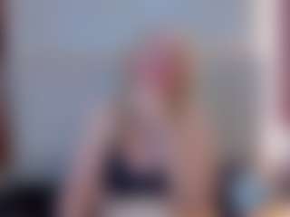 Live cam show with Queen - HD on CamSextacy
