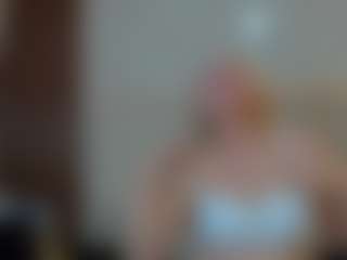 Live cam show with Queen - Big Tits on Camsoda