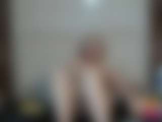 Queen's Live Sex Cam Show