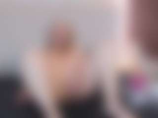 Queen's Live Sex Cam Show