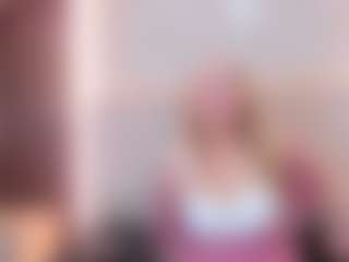 Live cam show with Queen - HD on Hubzter Live
