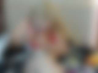 Live cam show with Queen Star - Blonde Hair on Camsoda