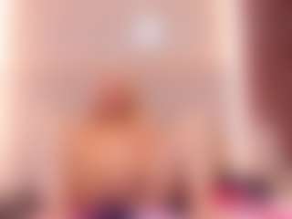 Live cam show with Queen Star - Drinking on liverealitysex.com