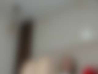 Live-Cam-Show mit Queen Star - Drinking auf Camsoda