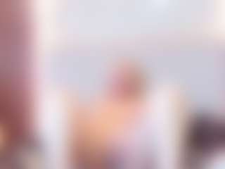 Live cam show with Queen Star - Blonde Hair on Porn Luv