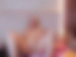 Live cam show with Queen Star - Drinking on Camsoda