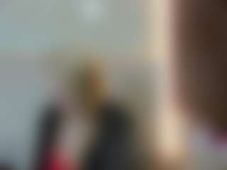 Live cam show with Queen Star - Small Tits on Camsoda