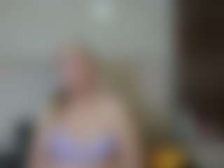 Live cam show with Queen Star - White on Gym Cam Girls | colombia
