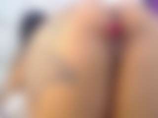 Live cam show with ValeriiaRey - Long Legs Asian on Camsoda