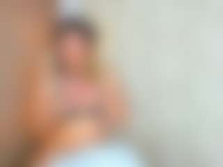 Mahiamontenegro's Live Sex Cam Show