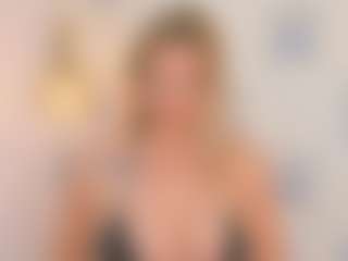 Live cam show with Mahiamontenegro - Twerk on Camming Site