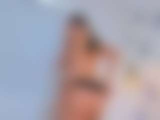 Live cam show with Mahiamontenegro - Middle Aged on CamClone