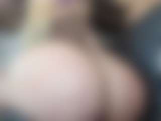 River Baby's Live Sex Cam Show