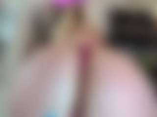 River Baby's Live Sex Cam Show