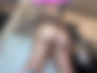 River Baby's Live Sex Cam Show