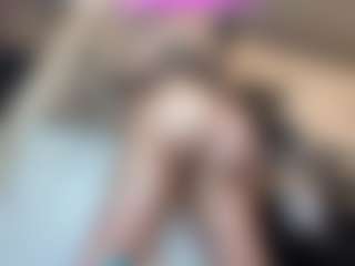 River Baby's Live Sex Cam Show