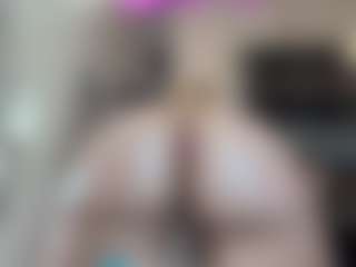 River Baby's Live Sex Cam Show