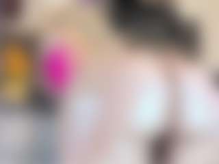 Live cam show with River Baby - BBW on dropp.cam